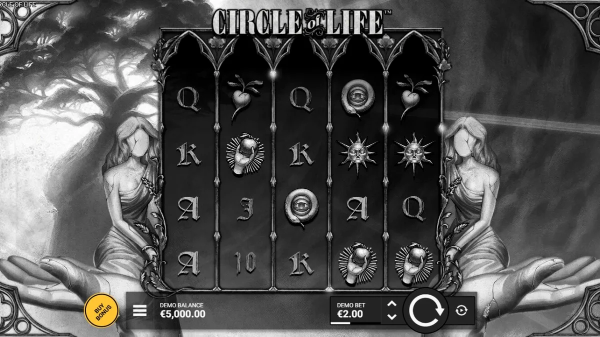 Tampilan visual slot Circle of Life dengan tema monokrom dan pohon kehidupan yang bercahaya.